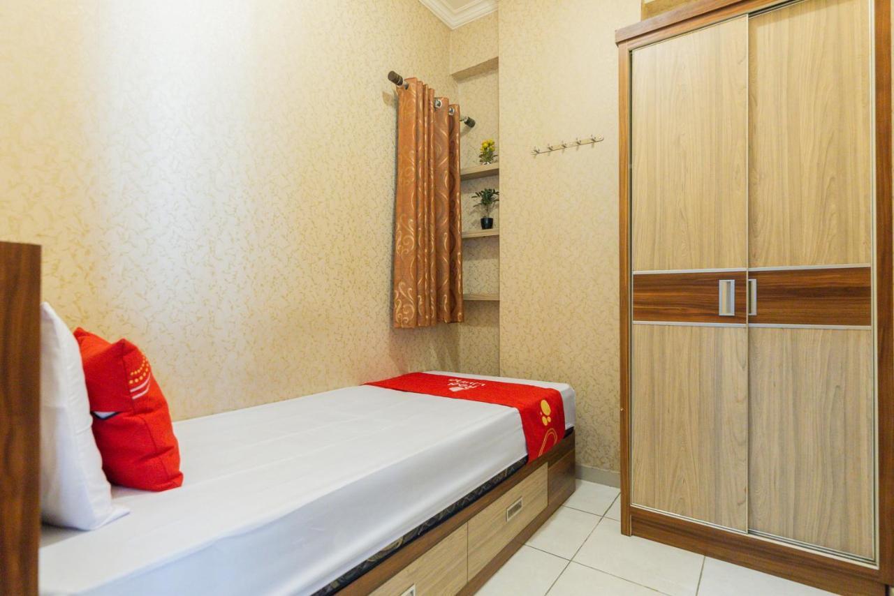 Redliving Grand Center Point - Bintang Tower C Apartemen